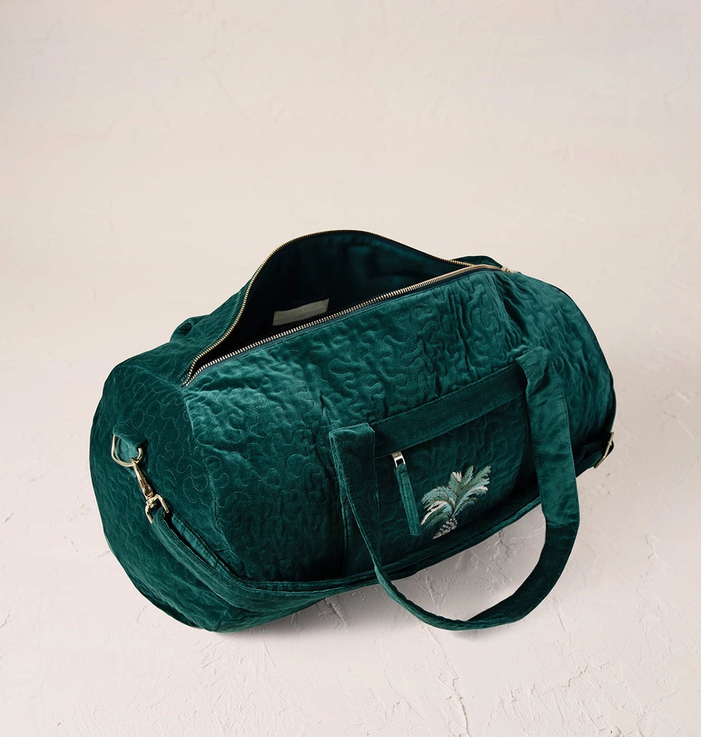 Elizabeth Scarlett Overnight Velvet Bag Emerald