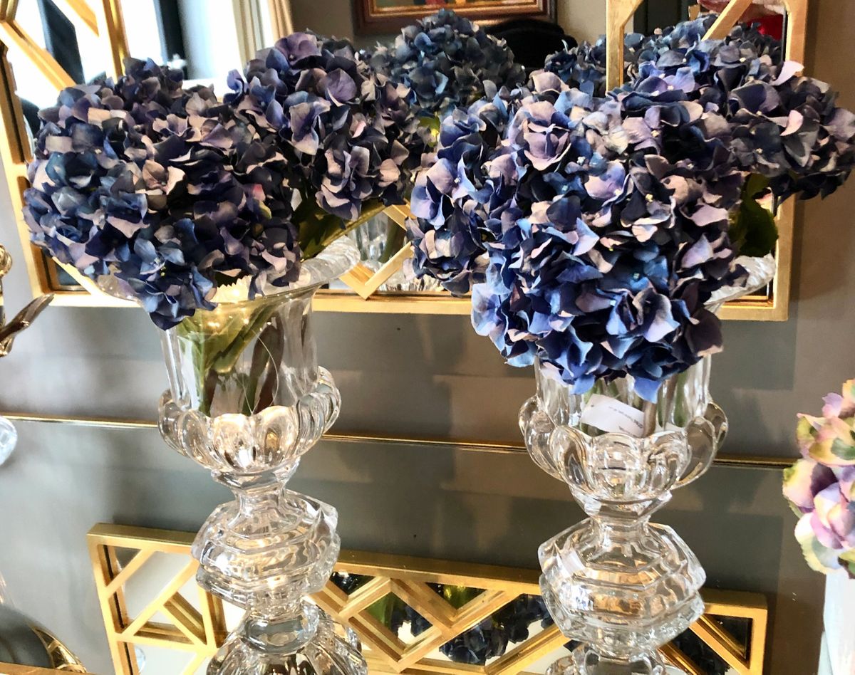 Palatial Hurricane Vase 26cm