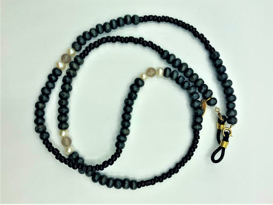 Smokey Quartz and Freshwater Pearl Glasses Chain - Black